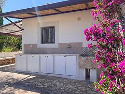 TD Trulli Chiara Tastefully Decorated Trulli With Pool