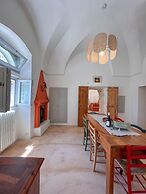 TD Trulli Chiara Tastefully Decorated Trulli With Pool