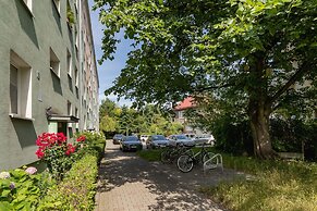 Comfy Studio Wielicka by Renters