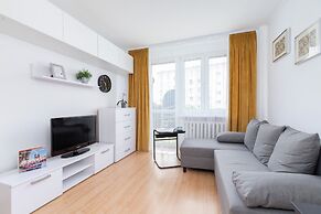 Comfy Studio Wielicka by Renters