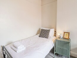 12 Westfield Terrace