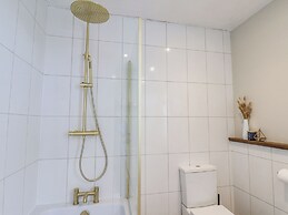 12 Westfield Terrace