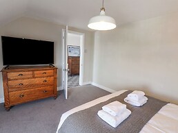 12 Westfield Terrace