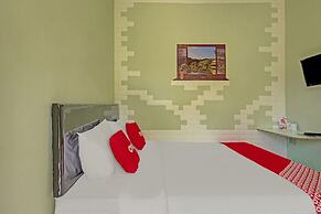 OYO 3208 Villa Inn App Trawas Bintaro Syariah