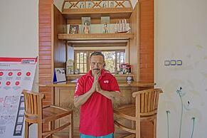 OYO 3208 Villa Inn App Trawas Bintaro Syariah