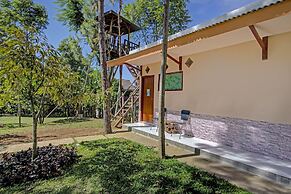 OYO 3208 Villa Inn App Trawas Bintaro Syariah