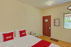 OYO 3208 Villa Inn App Trawas Bintaro Syariah