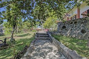 OYO 3208 Villa Inn App Trawas Bintaro Syariah