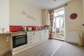 Apartment 1, Durham House