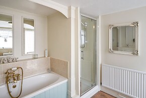 Apartment 1, Durham House