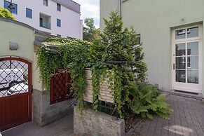 Krakow Two-storey Apartment by Renters