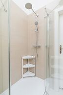 Krakow Two-storey Apartment by Renters