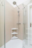 Krakow Two-storey Apartment by Renters