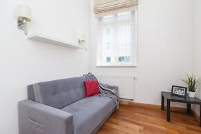 Krakow Two-storey Apartment by Renters