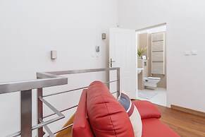 Krakow Two-storey Apartment by Renters