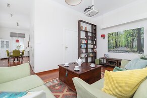 Krakow Two-storey Apartment by Renters