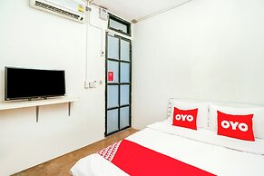 OYO 1191 Happy Motel