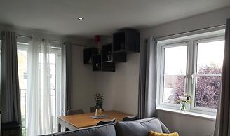 Rugby - Apartment - Sleeps 4 - Parking