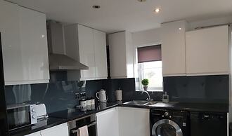 Rugby - Apartment - Sleeps 4 - Parking