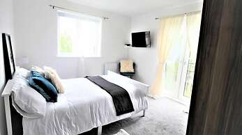 Rugby - Apartment - Sleeps 4 - Parking