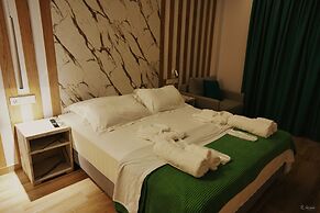 Electra Suites
