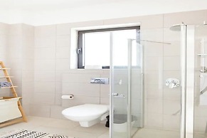 SeaPark Luxury Apartments