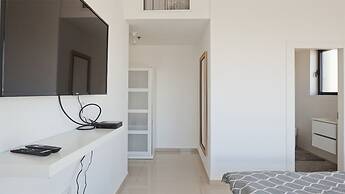 SeaPark Luxury Apartments