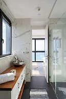 SeaPark Luxury Apartments