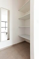 SeaPark Luxury Apartments