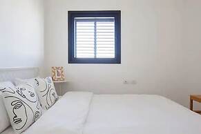 SeaPark Luxury Apartments