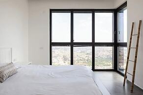 SeaPark Luxury Apartments