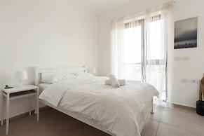 SeaPark Luxury Apartments