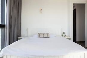 SeaPark Luxury Apartments