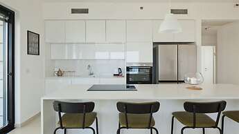 SeaPark Luxury Apartments