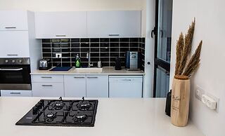 SeaPark Luxury Apartments