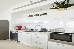 SeaPark Luxury Apartments