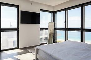 SeaPark Luxury Apartments