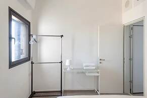 SeaPark Luxury Apartments