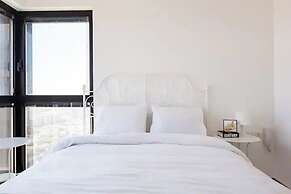 SeaPark Luxury Apartments