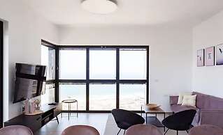 SeaPark Luxury Apartments