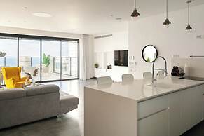 SeaPark Luxury Apartments