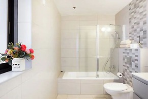 SeaPark Luxury Apartments