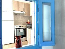 Gorgeous White Marsis Apartment in Paros