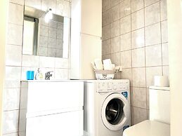 Gorgeous White Marsis Apartment in Paros