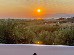 Amazing Blue Marsis Apartment in Paros