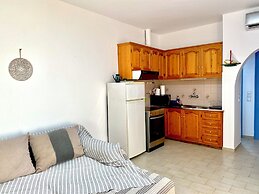 Amazing Blue Marsis Apartment in Paros