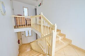 Branco Suites