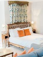 Newton Hall Courtyard Rooms