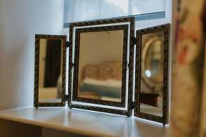 Newton Hall Courtyard Rooms