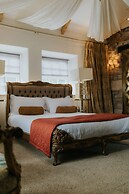 Newton Hall Courtyard Rooms